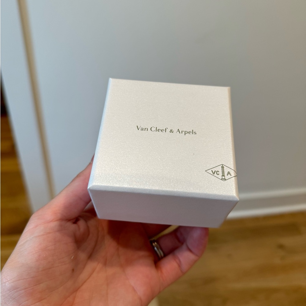 Van Cleef and Arpels Small Gift Box
